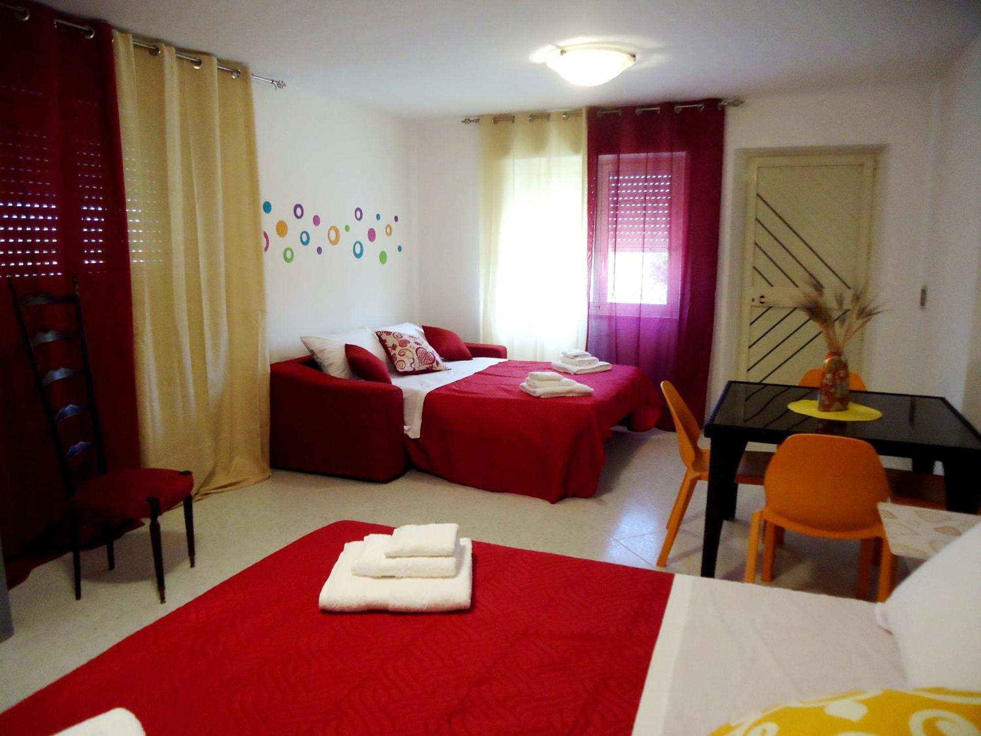 Sole E Fiori Di Sicilia Apartment วาลเดอรีส ภายนอก รูปภาพ