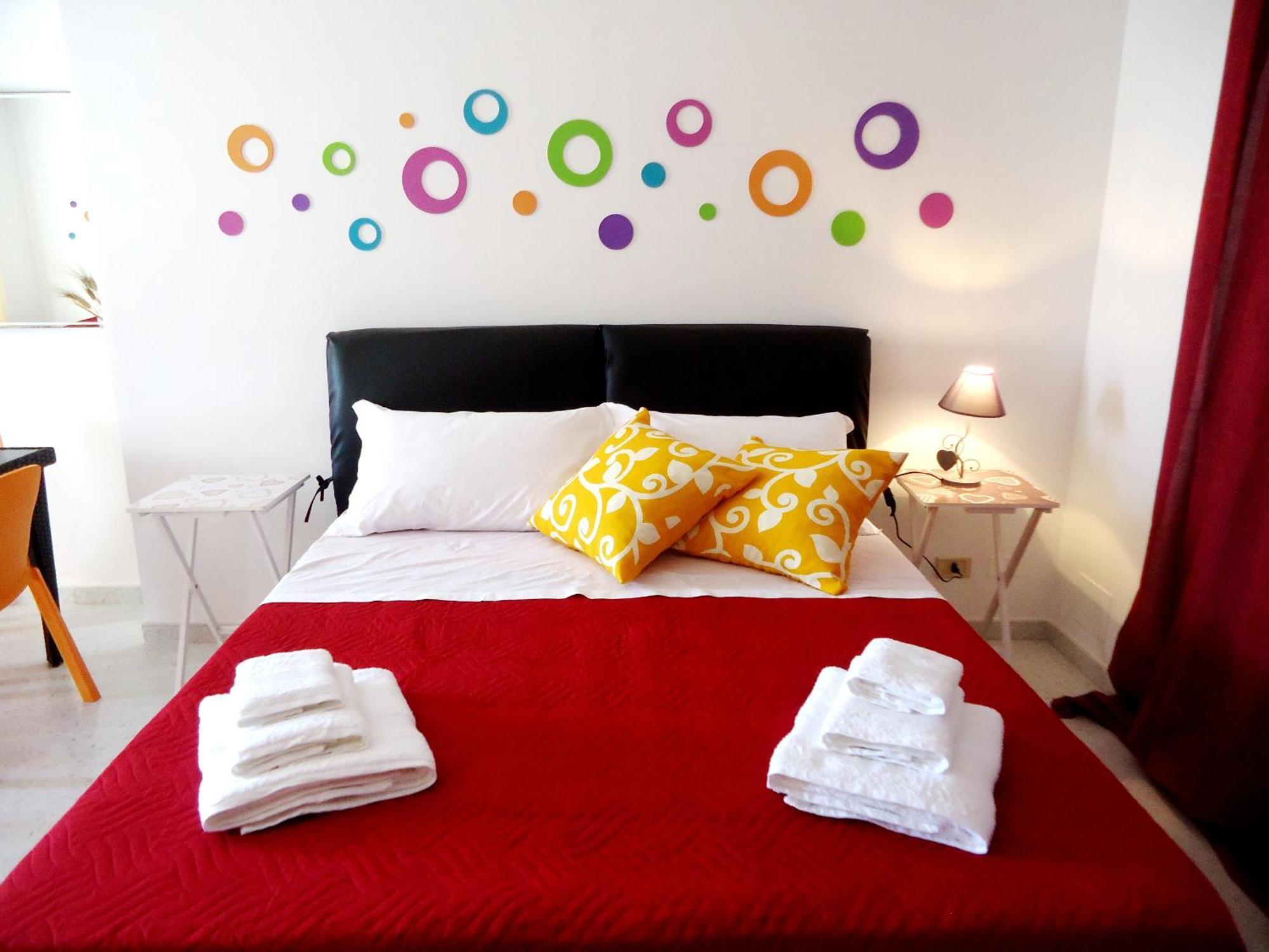 Sole E Fiori Di Sicilia Apartment วาลเดอรีส ภายนอก รูปภาพ