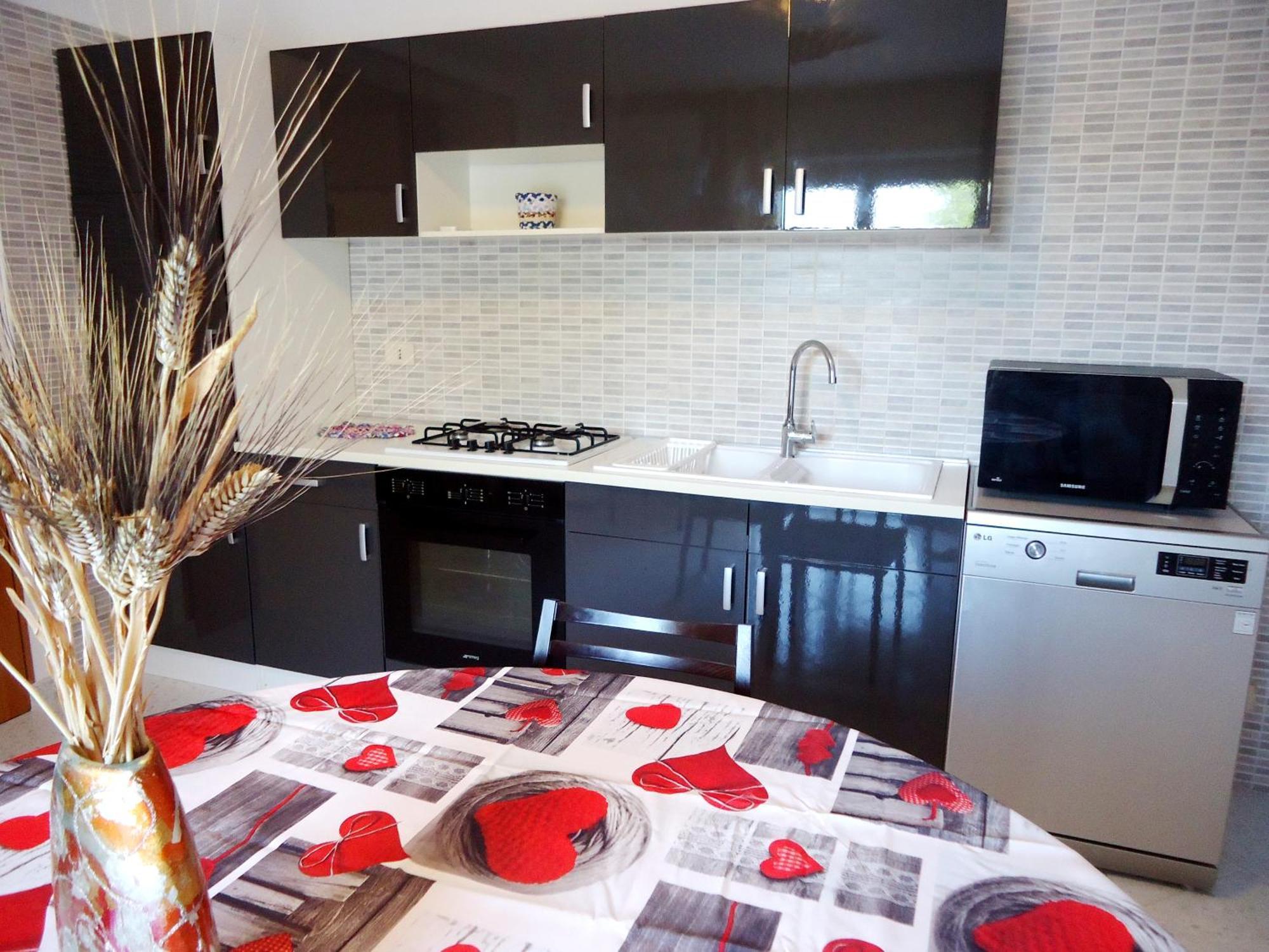 Sole E Fiori Di Sicilia Apartment วาลเดอรีส ภายนอก รูปภาพ