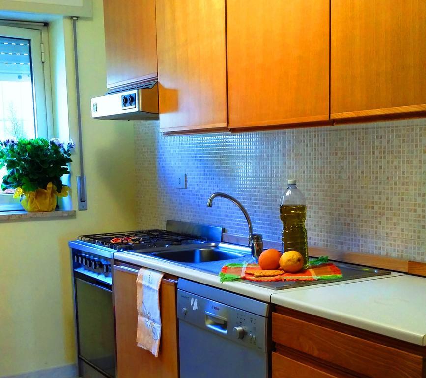 Sole E Fiori Di Sicilia Apartment วาลเดอรีส ภายนอก รูปภาพ
